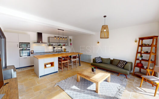 VENDU – MAISON T5 AVEC GARAGE – SAINT JEAN DE LUZ, PROCHE CENTRE VILLE